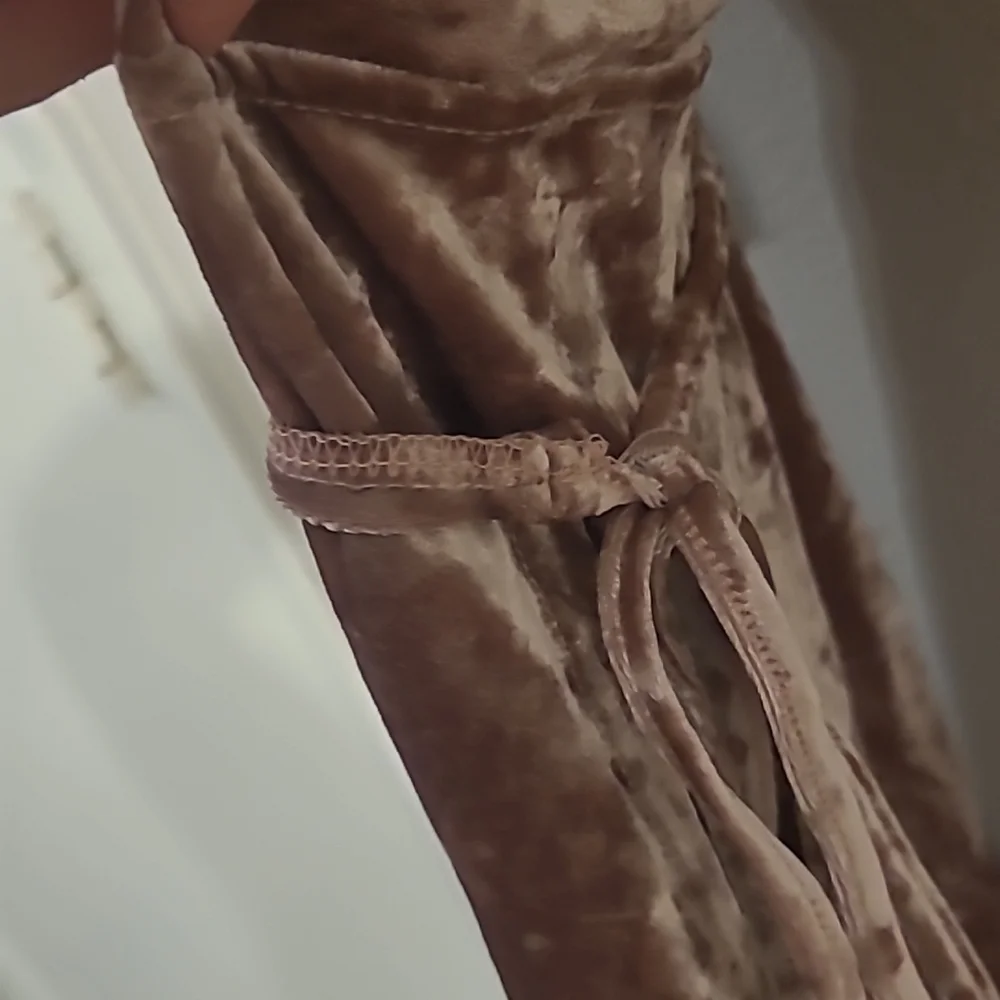 Tobi Wrap Dress - Picture 3 of 5